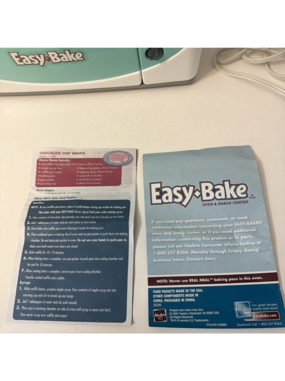 VTG Hasbro 2007 Easy Bake Oven‎ White Teal/Turquoise Works! - Picture 4 of 11